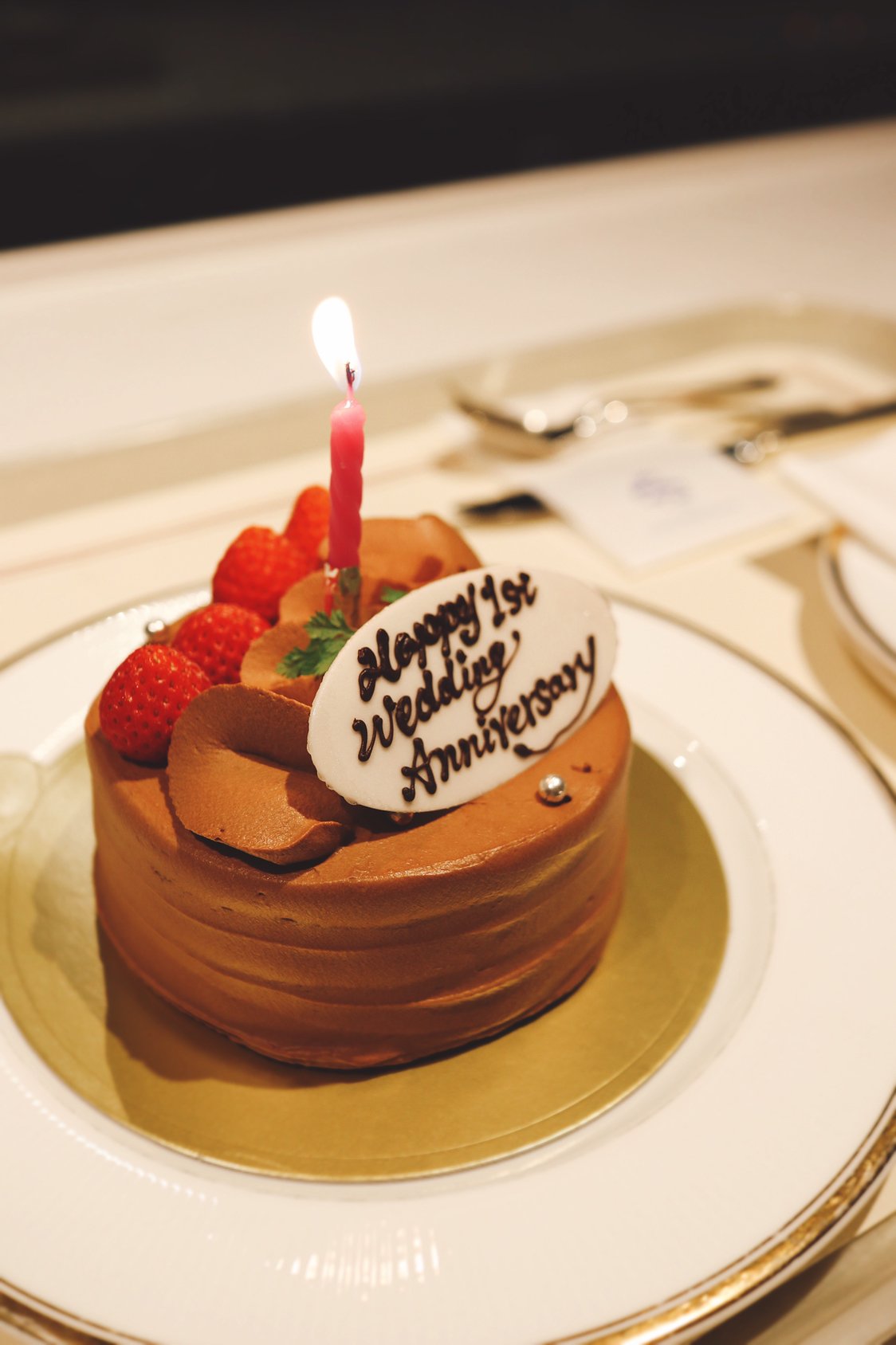 コクブカメラ 3回接種済 10月10日に初めての結婚記念日を迎えたので ランドマークタワー64階の横浜ロイヤルパークホテル スカイリゾート アトリエコーナーダブル に泊まってお祝いをしました サプライズでルームサービスのディナーとケーキ ニコライ