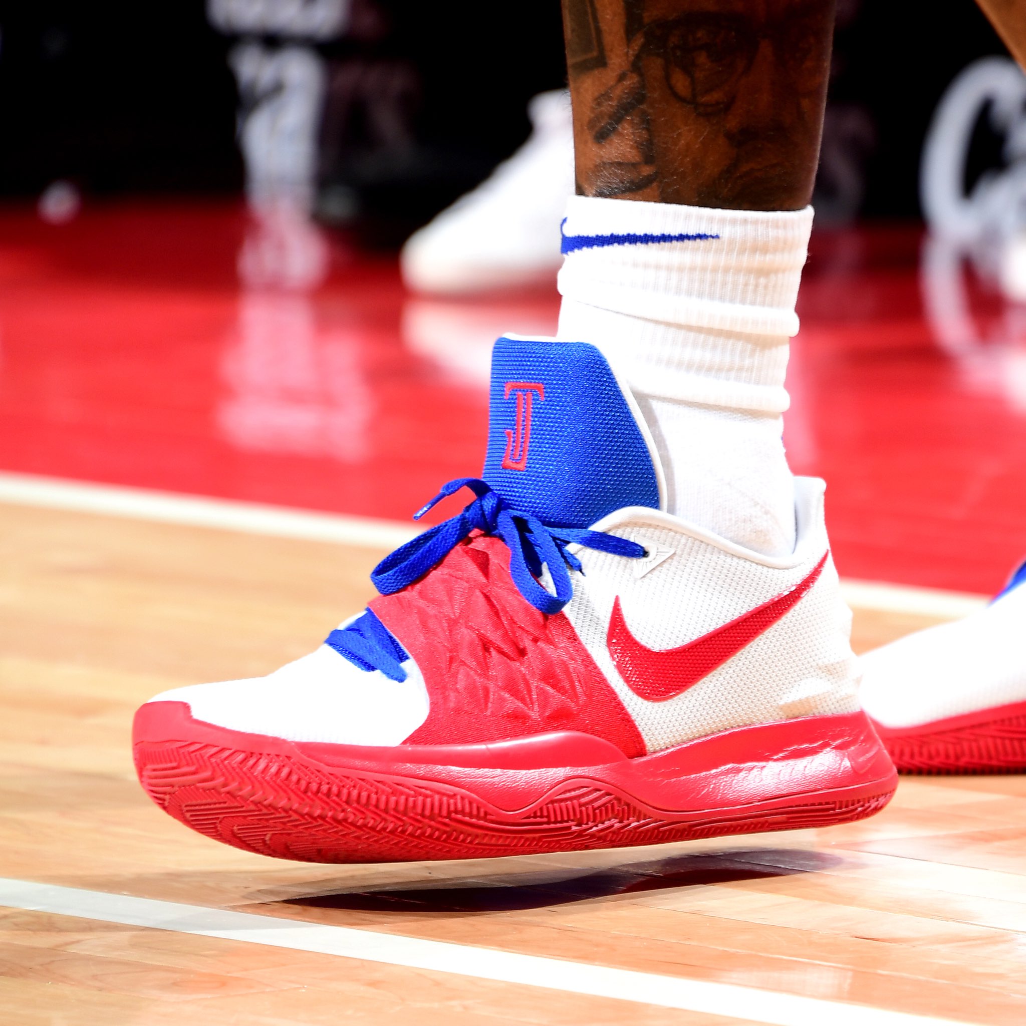 kyrie low id