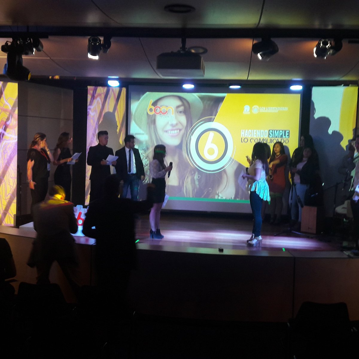 elboomcreativo's tweet photo. Estamos #ModoBoom Noche de premiación de #ElBoomCreativo 😎 https://t.co/GJcGFFqM5w