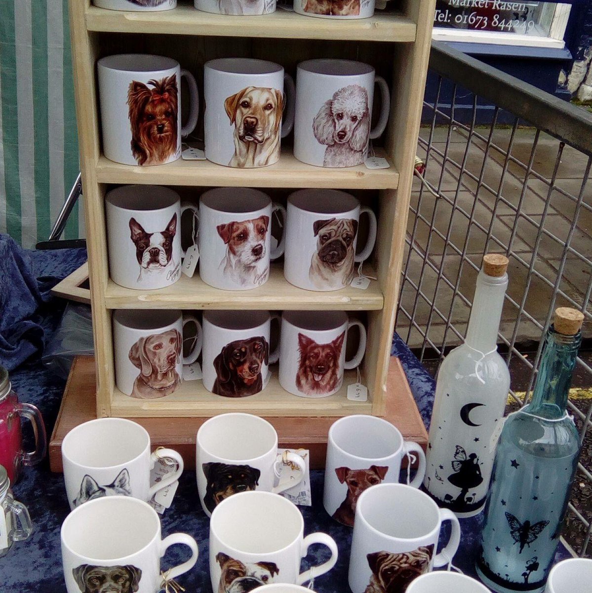 Amanda’s home and giftware! 

Lots to see! Cushions, tote bags, mugs and much much more!! What a great place to be getting some Christmas shopping done! I certainly will be! 

Find on Facebook and give a little like!! 

m.facebook.com/amandashomeand…