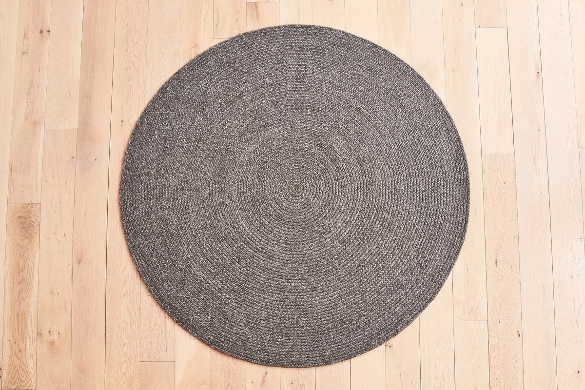 braided weave charcoal rug

homenature.com/products/braid…