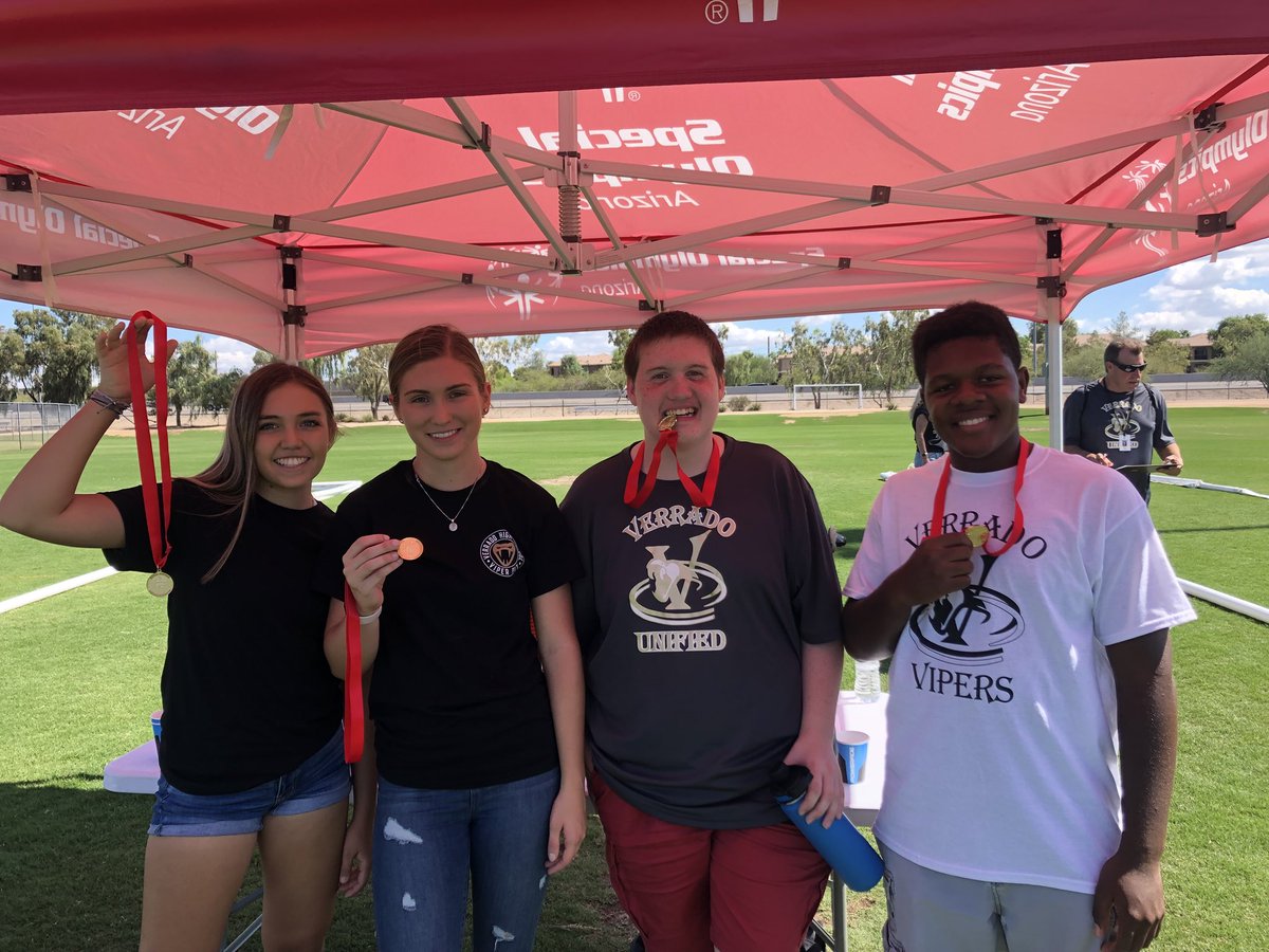 UnifiedVhs's tweet image. we had so much fun at unified bocce last week! and we all brought home MEDALS!!!🏅🥇🥈