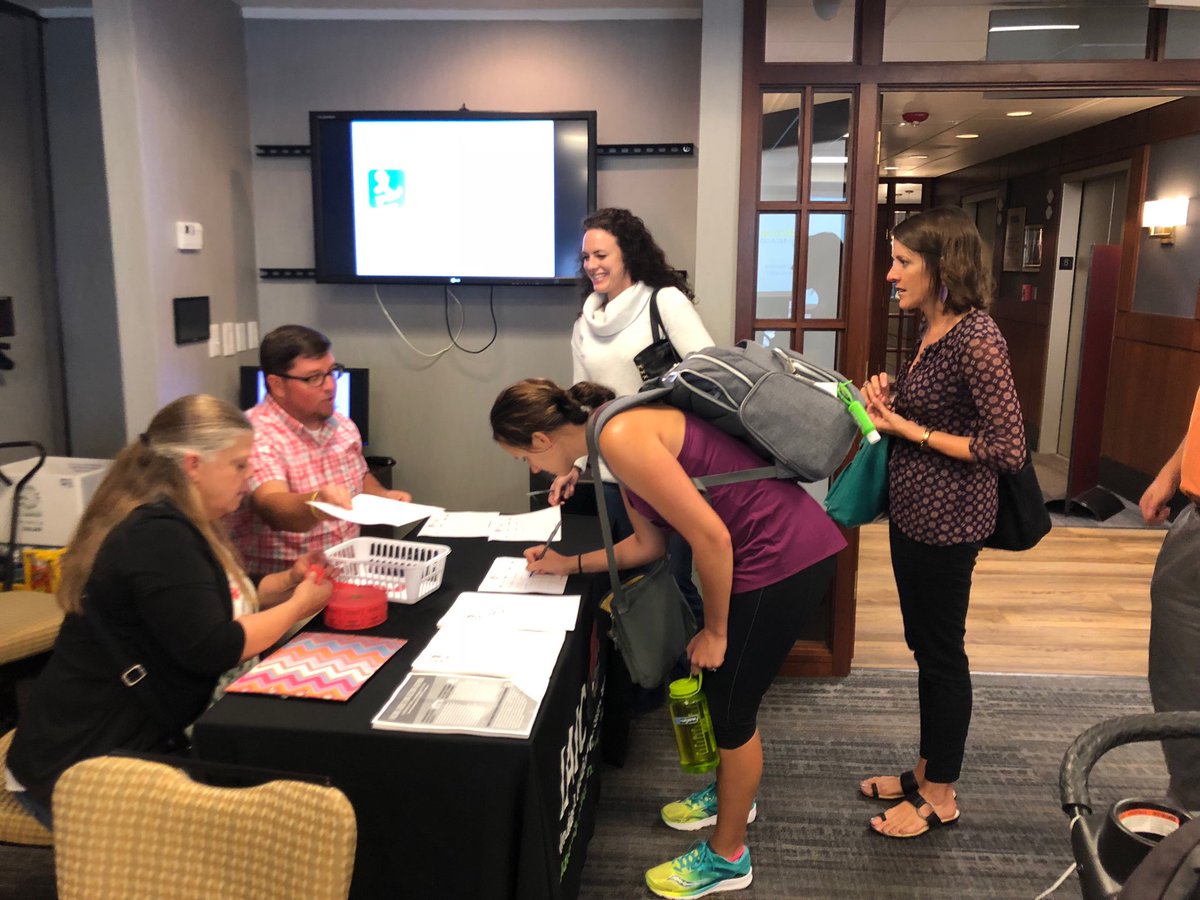 michaelking1981's tweet image. Getting ready to kick off our #FacingAddiction Community Organizing Training here in Indianapolis!