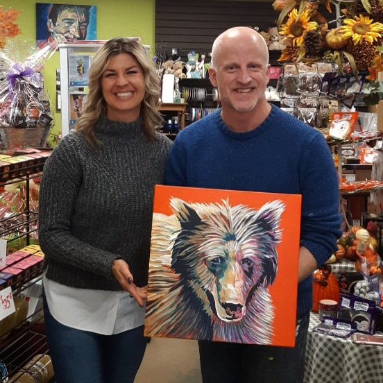 FMWBUnitedWay's tweet photo. Melanie and Russell presenting another beautiful painting of Candy the Bear done by @rvthomasart today at Chocolates & Candlelight in support of the #RedMenu campaign.
#LocalLoveYMM #YMM #YMMarts https://t.co/lru68vVghE