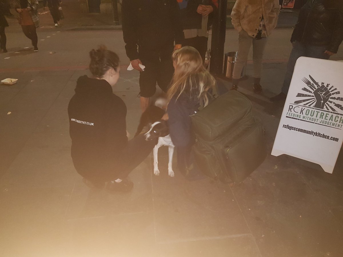 streetskitchen's tweet photo. Another busy evening in #Camden with @RefugeeCKitchen &amp; @streetvetuk
#WorldHomelessDay 
#SolidarityNotCharity https://t.co/8sy2Nh2MT1