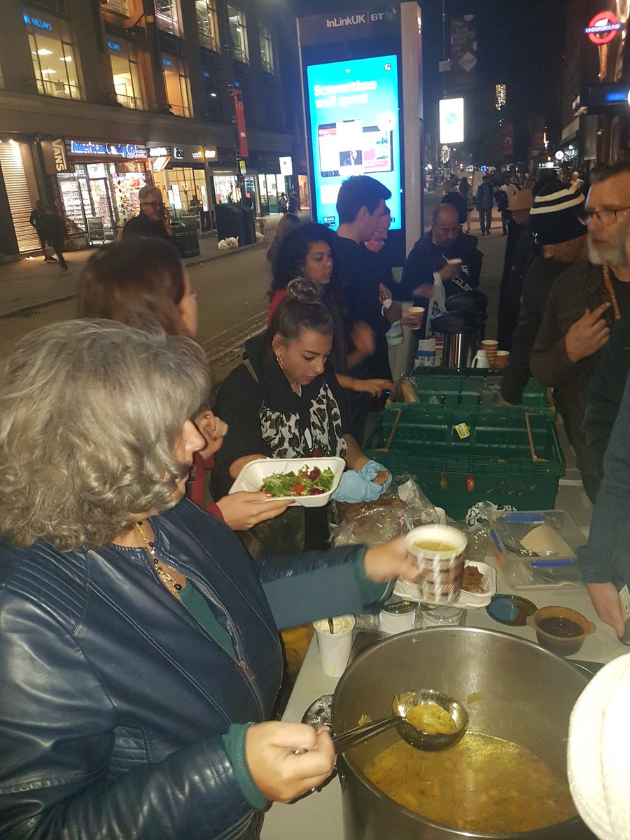 streetskitchen's tweet photo. Another busy evening in #Camden with @RefugeeCKitchen &amp; @streetvetuk
#WorldHomelessDay 
#SolidarityNotCharity https://t.co/8sy2Nh2MT1