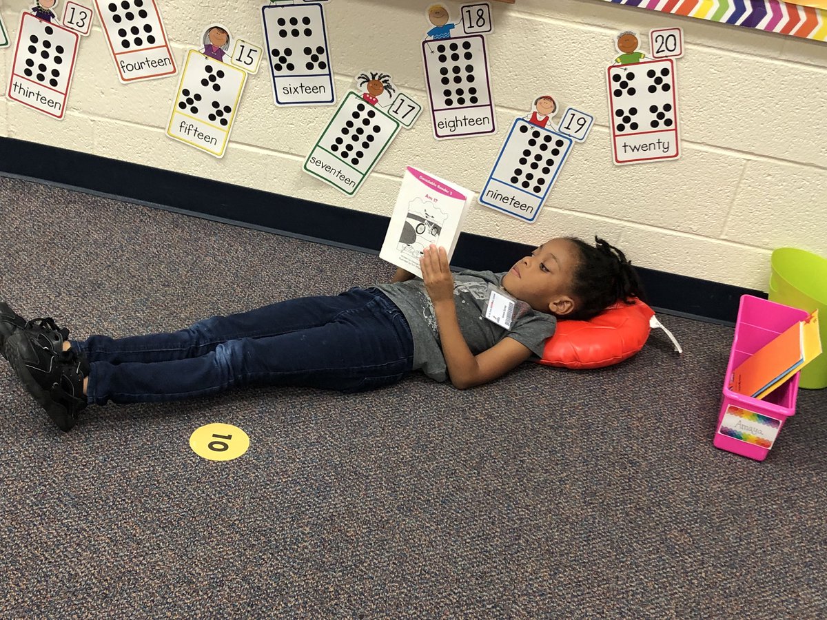 mrsbcarrigan's tweet photo. We got our independent reading baskets today!! Check out these awesome kiddos showing great reading procedures!! 👍🏼 @wmirvinelem #irvinignites #raisethebar https://t.co/Nj1JQt2Qhf