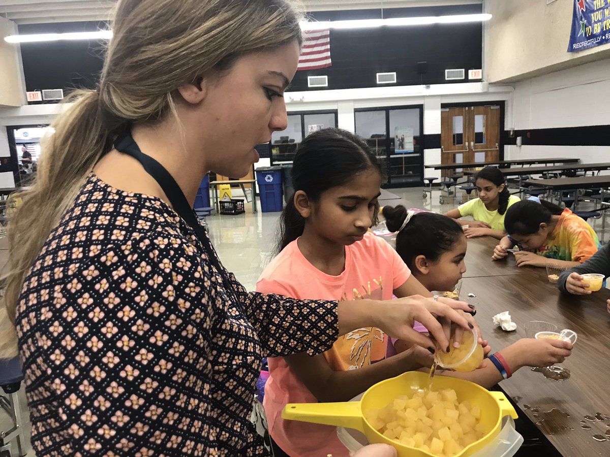 MrsGraham_EBMS's tweet photo. Chef’s Club is in full swing! Apple Pie in a Cup! @EastBrookMS 🍎🥧 #FallFestive https://t.co/0jCMEiMXzl