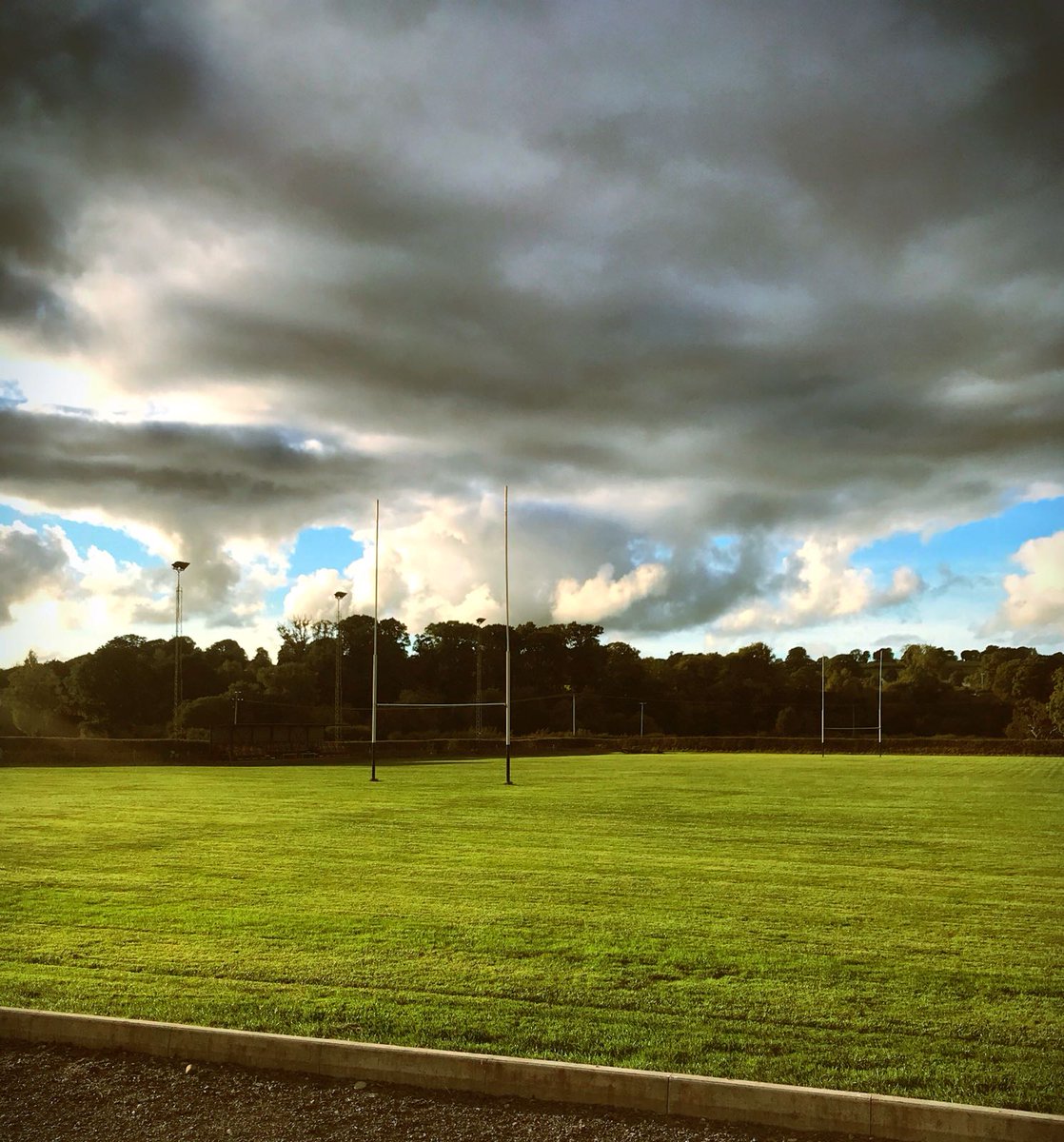 dafbiff's tweet photo. Cant wait to play my first league game on this stunning pitch saturday😎😎😍 #Bydda #redandgreen #homegame https://t.co/gJa9BHCcN0