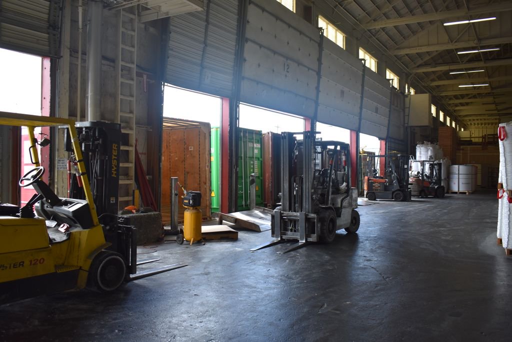 Need some time to chill?
Port of Tacoma Rd features 102,000 feet of cold storage; which sounds pretty chill to us 😉❄️
 buff.ly/2LAt8dC