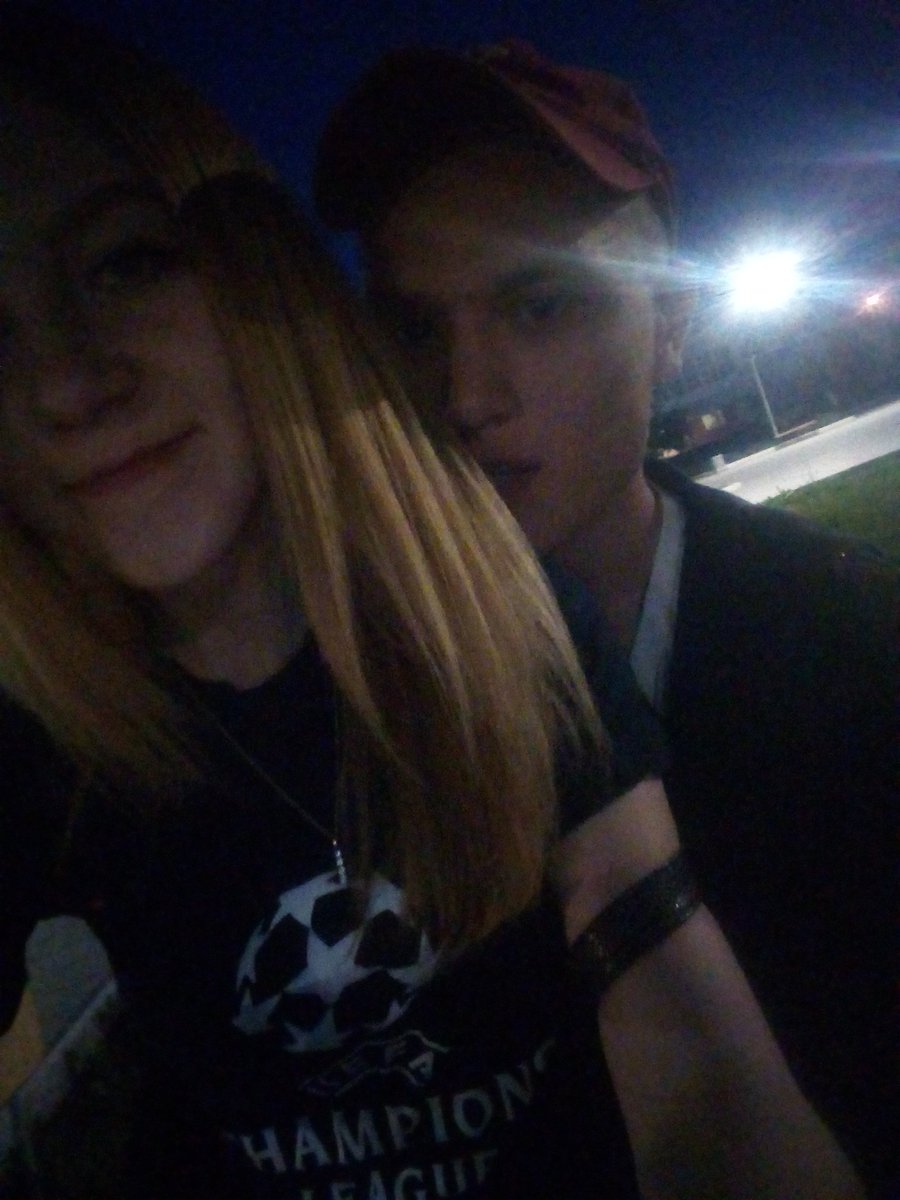 _AvOlNov_'s tweet image. Даже не верится но с этой Принцессой мы уже 3 года как вместе💕💕😍
И я капец просто как счастлив❤️❤️❤️надеюсь для нас с тобой так же не заметно пролетят и 5 и 6 лет и конечно вся оставшаяся жизнь о которой мы с тобой никогда не пожалеем❤️❤️💗 Я ОЧЕНЬ ТЕБЯ ЛЮБЛЮ МОЯ РОДНАЯ❤️😘😘