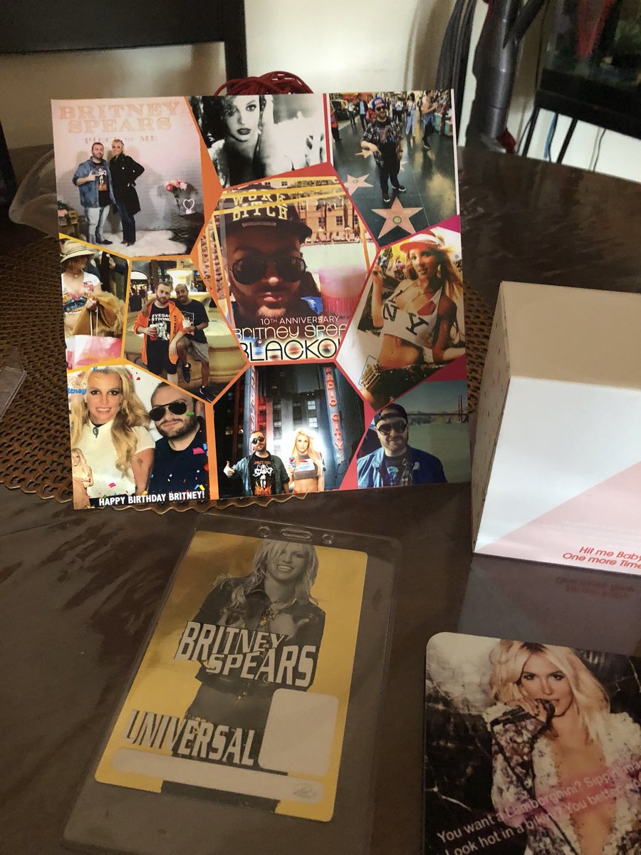 PapiJuicer's tweet photo. Omg this is part 2 to my #BitchOfTheMonthPrize I won from @BritneysBitchGr these were sent from my dear friend @FemmeFataleEck ugh in tears! THANK YOU AMANDA ❤️ #BritneySpears #BritneysBitches everyone join the group on fb YOU MUST! @britneyspears #Grateful #Pepsi @pepsi https://t.co/xvKEP0Cvmk