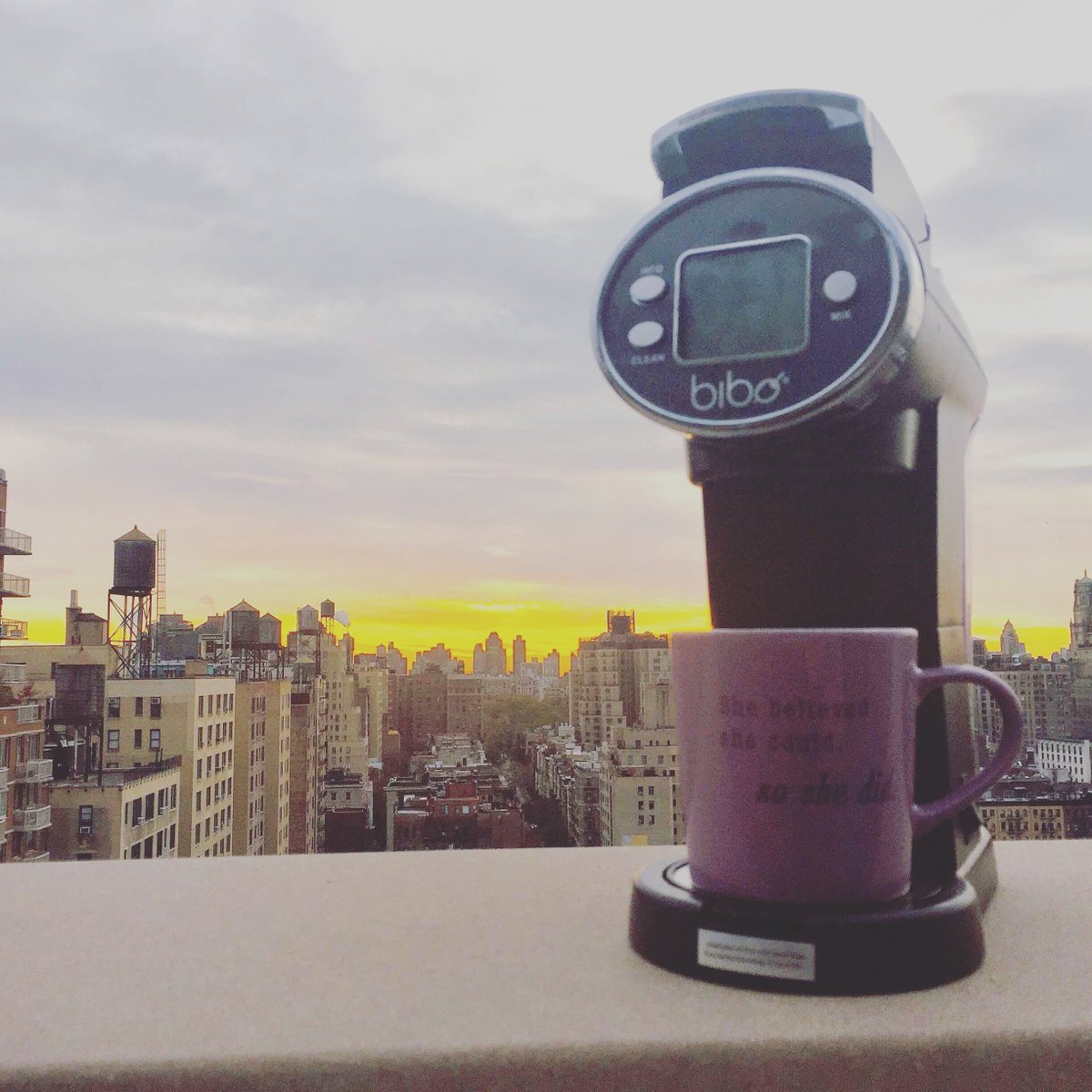 DrinkBibo's tweet photo. #BiboBarmaid #cocktails are as easy &amp; fast to make as your morning coffee...but twice as fun!😍🍸Get your #Bibo on at Wine Dads Hoboken, @TotalWine , and @pompeigiftbaskt. #HappyHour #WednesdayMotivation #mixology @foodandwine @GordonRamsay https://t.co/4y6EPoh0Lt