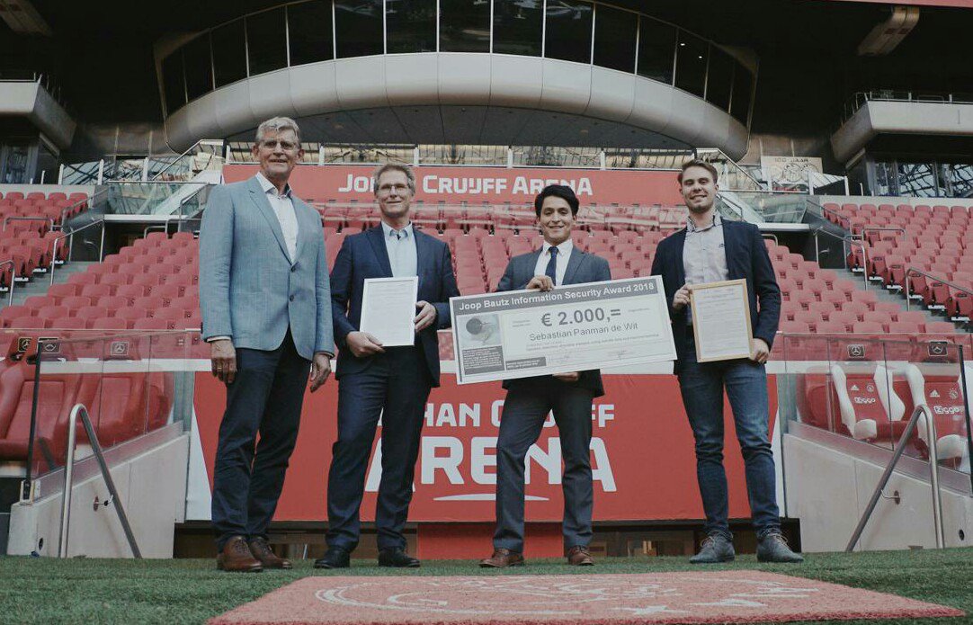 JBISAward's tweet image. En de winnaar is ..... Sebastian Panman de Wit. Zijn scriptie werd gekozen als de beste IB scriptie voor 2018 tijdens het @SecurityCongres in de Johan Cruijf Arena.
jbisa.nl