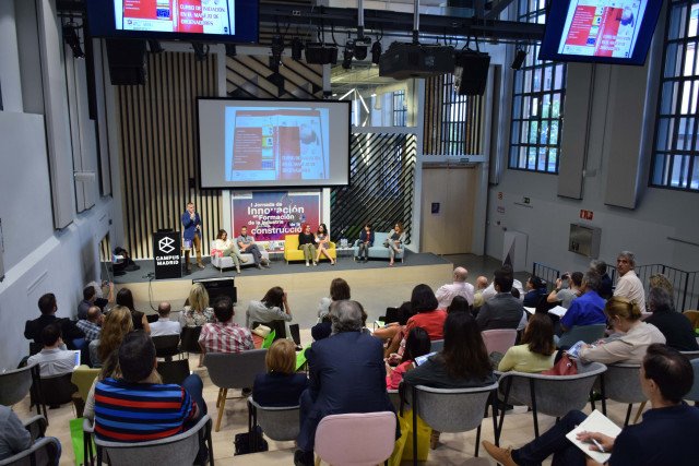 SuperLikers's tweet photo. “Si hubiera más formación, seguro que el sector de la construcción crecería más rápidamente”
La gamificación enfocada a la educación en el sector de la construcción.
https://t.co/U4Rkm9osUX https://t.co/Ipcc1jhGI6