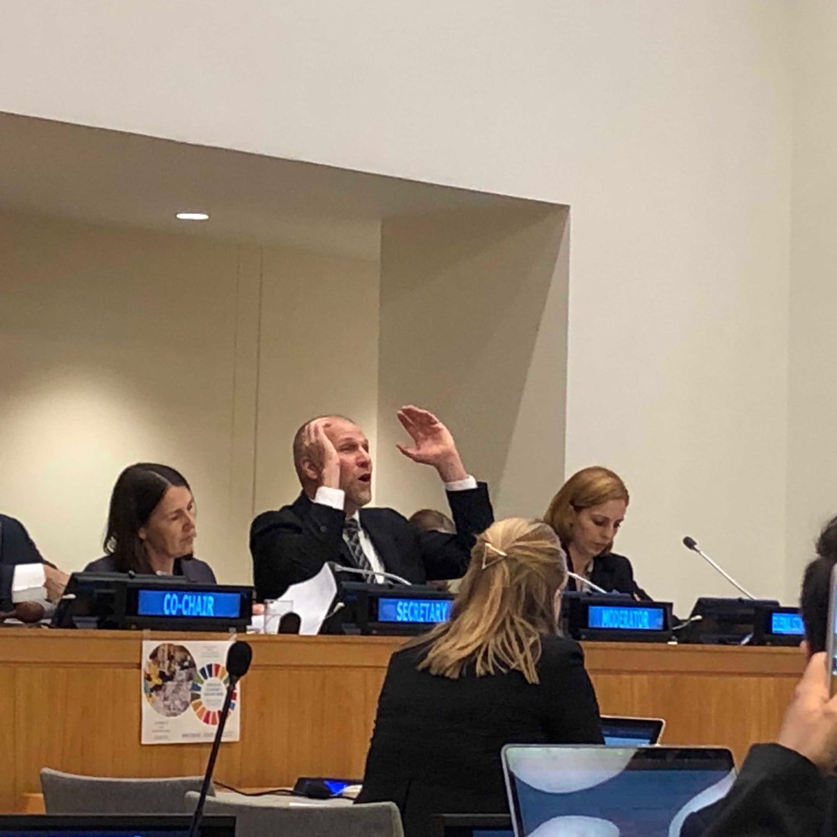 NorwayUN's tweet photo. Re-use & recycle products ➡ Reduce waste & pollution ➡ Reach #GlobalGoals ♻🌎✅
Insightful exchanges on the importance of #CircularEconomy in joint meeting with #ECOSOC and 🇺🇳#SecondCommitte. Chaired by @GuatemalaONU and @UNECOSOC Thank you! https://t.co/BEwVn8MzNu