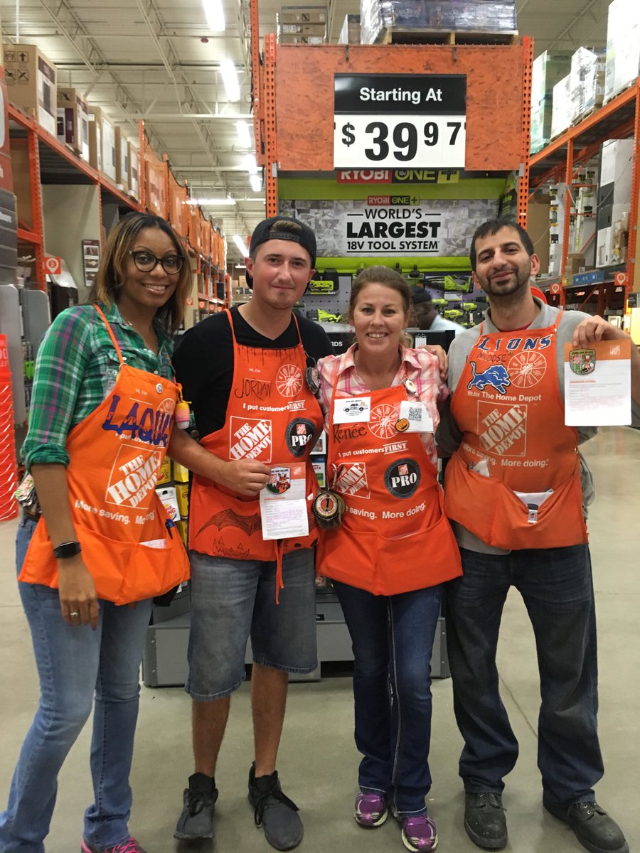 Recognizing Electrical DS Moose for an amazing job driving credit and Pro Loader Jordan for his excellent customer service at the pro desk and throughout the store!!! Thank you guys for all you do. ⁦@slarkins64⁩ ⁦@plymouthhd2762⁩ ⁦<a href="/brandi_vorhoff/">Brandi Vorhoff</a>⁩ ⁦⁦⁦