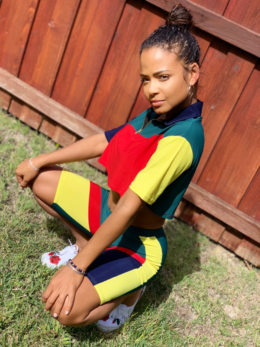 Christina Milian (@ChristinaMilian) on Twitter photo 2018-10-10 21:07:12 Happy Humpday π @FashionNova Happy Humpday π @FashionNova