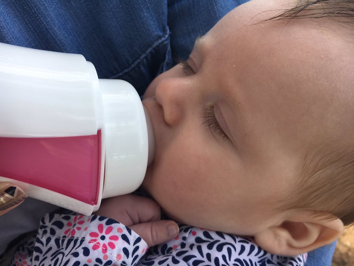 QuitaC_KVUE's tweet photo. This #DoesItWorkWednesday, we found a product that may(or may not)appeal to moms on the go who don’t have a way to heat up milk for their little one.
Watch us put a self-heating bottle to the test tonight at 5 on DIWW! https://t.co/7uIkqKYvl1