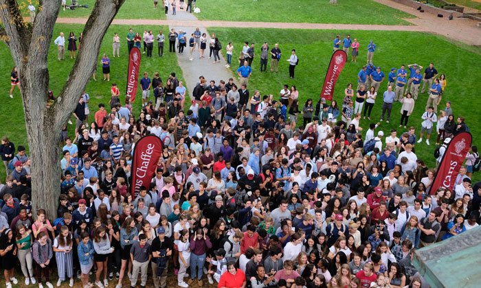 loomischaffee's tweet photo. Students toured the much-anticipated Scanlan Campus Center and PHI @PearseHub for the first time at the Grand Opening celebration yesterday. Read more: https://t.co/OJ8NiPShat. View photo gallery: https://t.co/2xtCxDFSxM #PurposeLived #IslandLife #PelicanPride https://t.co/1DWz02bBzy