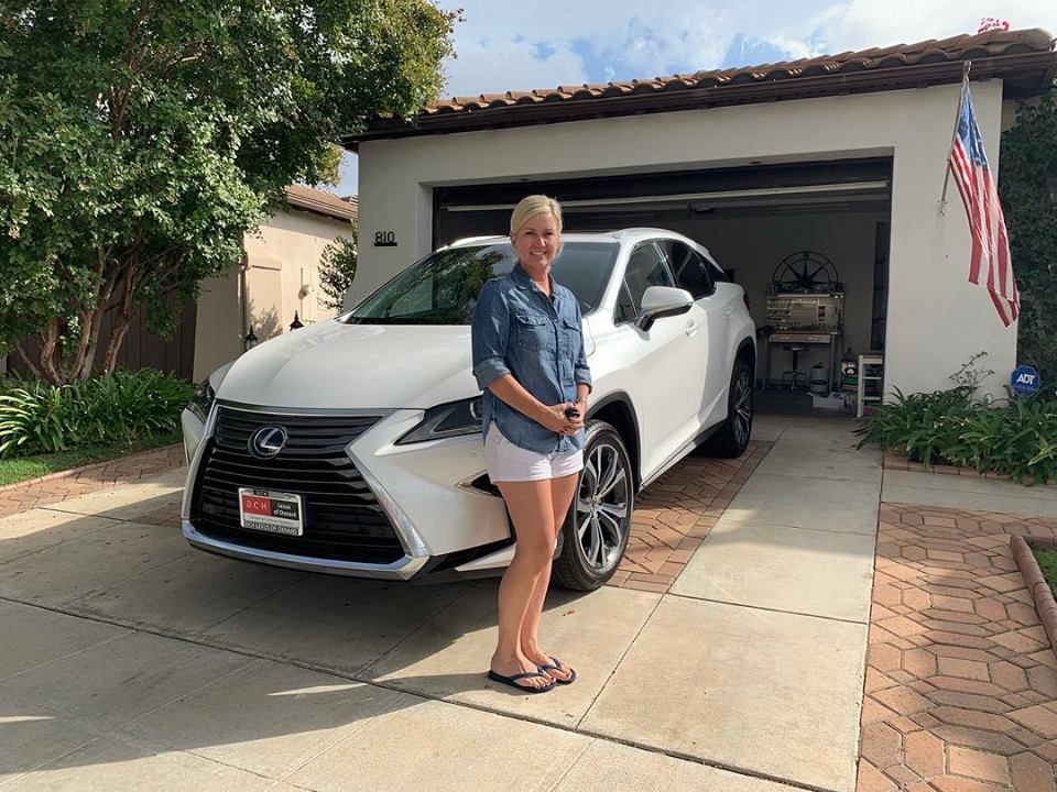 LexusofOxnard's tweet photo. White Glove Service
🙌🏻Congratulations to the Kelley Family on their new SUV 🌹🎉 We appreciate your business all the way from Glendale, Ca💨Wooohooo!
Five Star Service delivered by Carlos!
#thankyou #Lexus #bestcustomers #Glendale #firstLexus #LexusLife #dchlexusofoxnard https://t.co/fxZQO7doV0