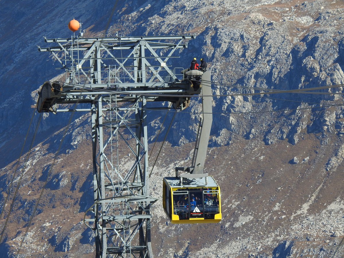 georggmuer's tweet photo. .@EngadinStMoritz #TopOfDiavolezza ๐
#TopOfEngadin #Diavolezza #PizBernina ๐๏ธ
@Corvatsch3303 @Graubunden @graubuendner @WegWandernCH @1000Switzerland @MySwitzerland_d @HofSwitzerland @srfmeteo #10vor10 #Autumn @newlyswissed @PontresinaGR @WeekendExplorer #glacier #Morteratsch https://t.co/3g6gjCqn5i