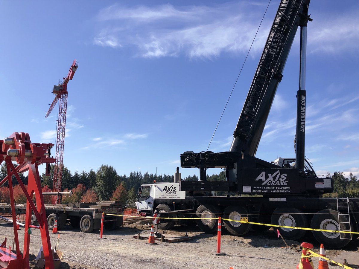 Tower crane erection #mobilecranes #cranes #rigging