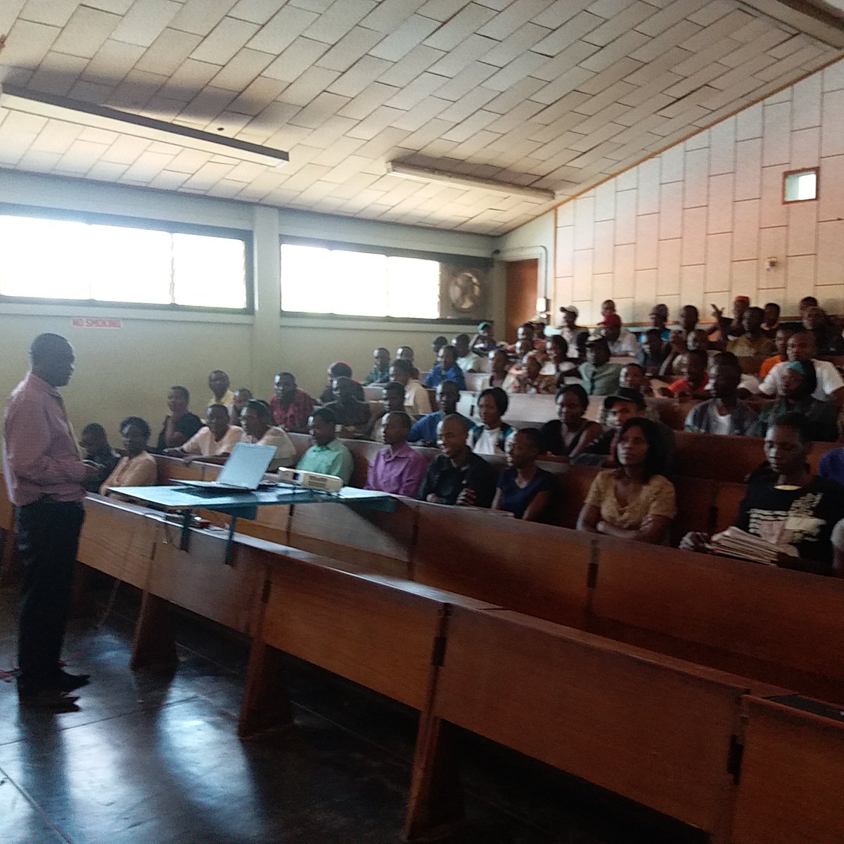Delivered an Open Lecture at Chibhero Agricultural College today.

I was fascinated by the zeal and enthusiasm shown by the final year candidates. 

The zeal gave me strong satisfaction that the country's future Food Security is Safe, Sound and Guatanteed.