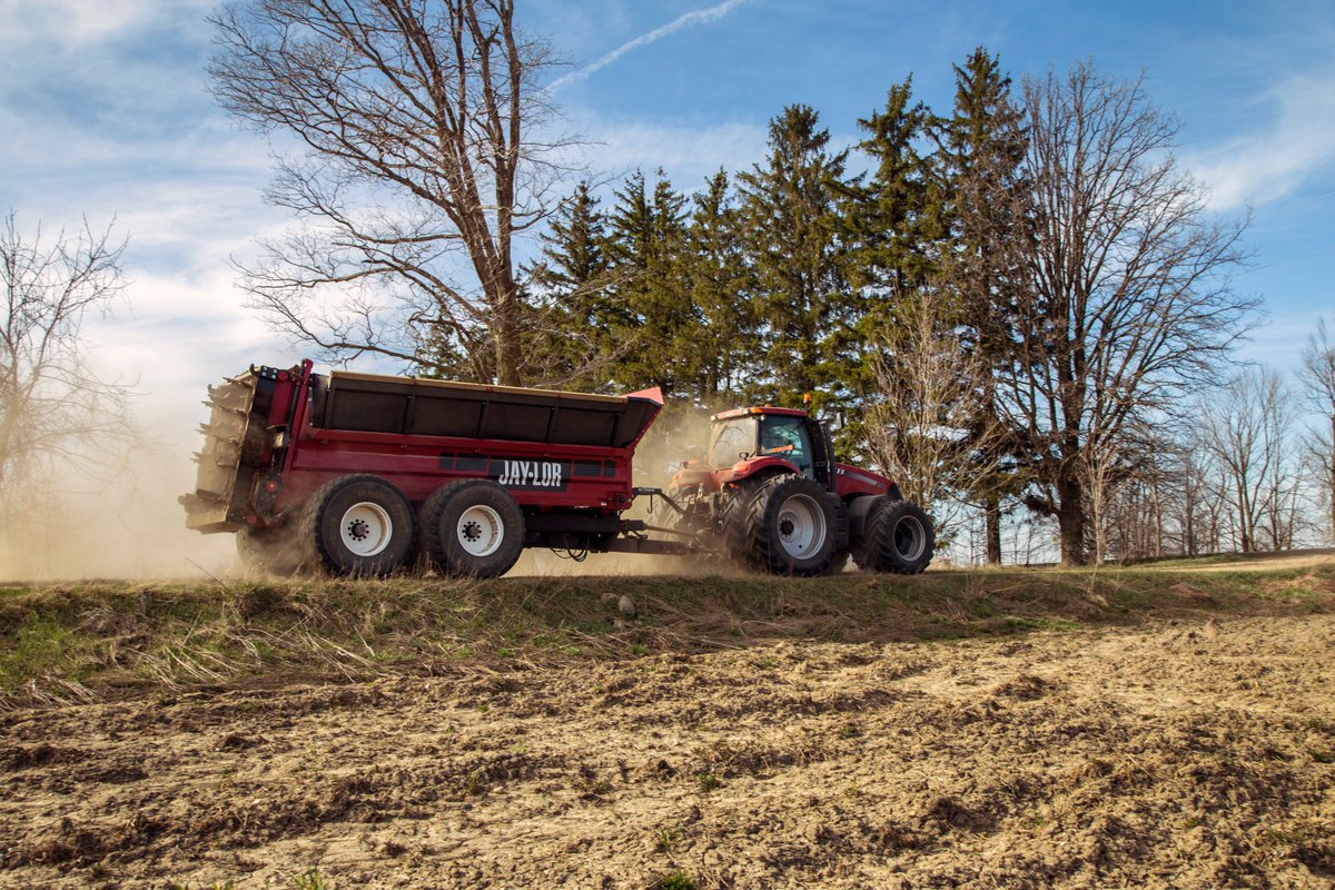M1780HD #ManureSpreader jaylor.com/english/manure…