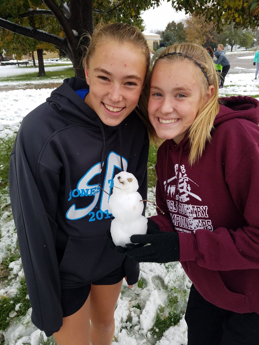 CoachBaustian's tweet photo. We love snow at Roncalli! Bring it on winter! https://t.co/PLARzB2KBr
