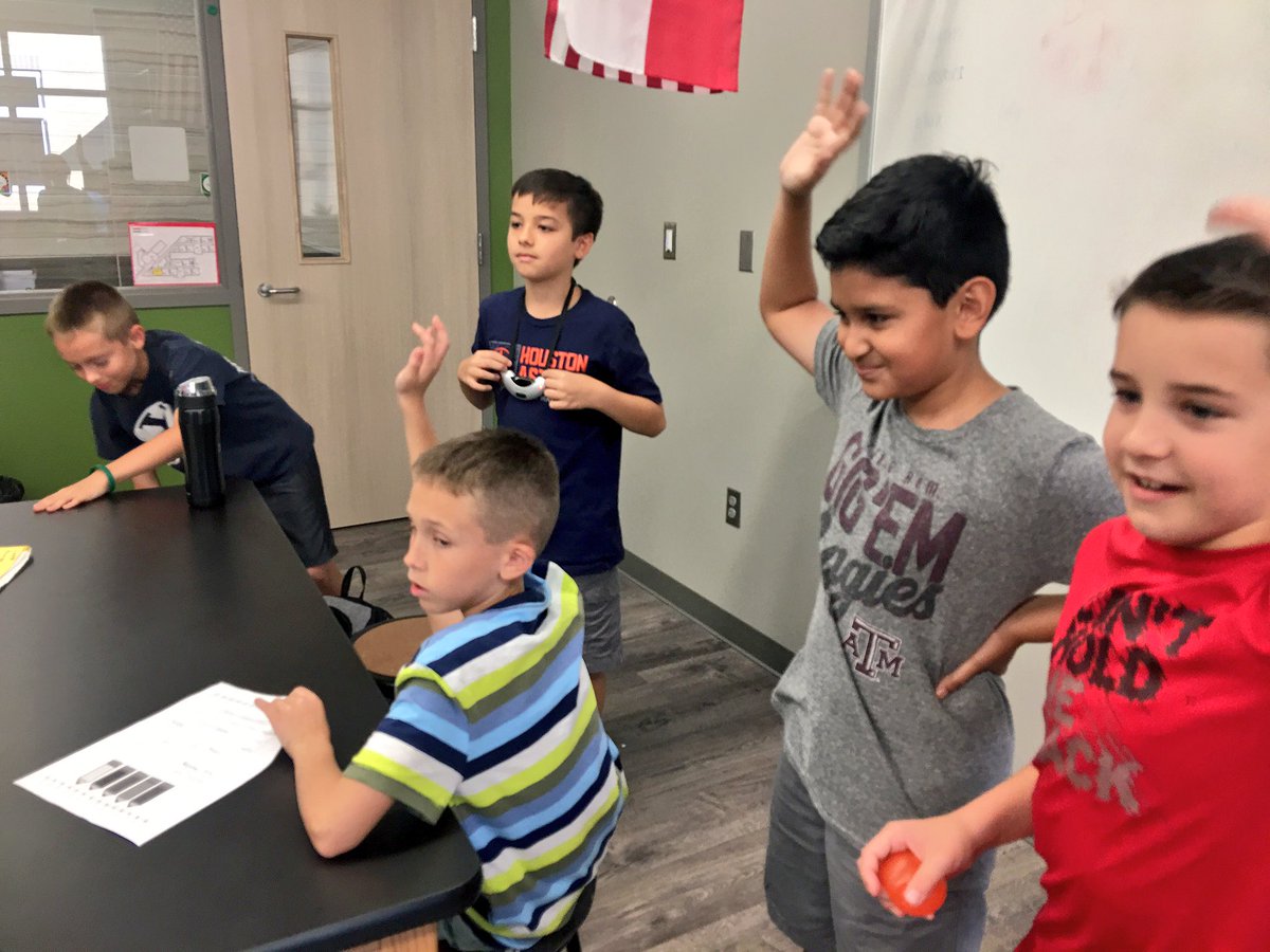 mrsakopp's tweet image. First robotics practice! We are so excited to have grown by 10 students this year! Can’t wait to see what these kids accomplish! 🐻🤖 @kglover_prek @kglover_prek #grizzlyrobots #wearegroves