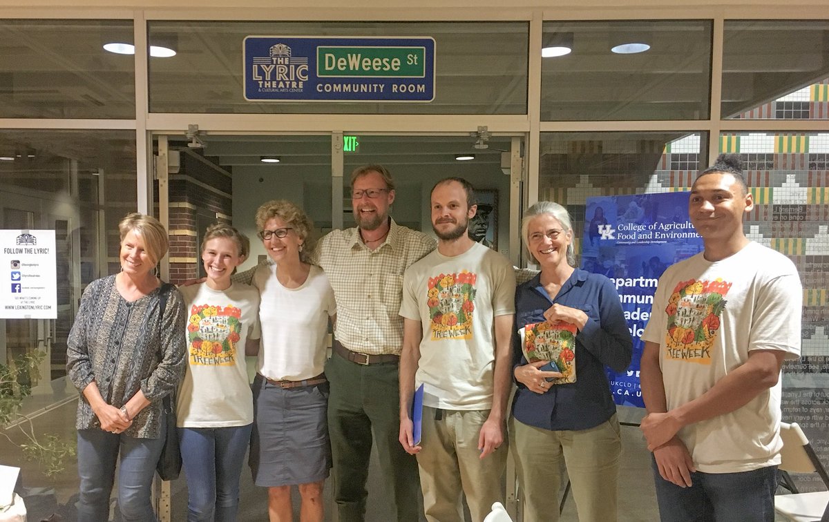 UKTFISE's tweet photo. @UrbanForestLex and @UKCLD has a wonderful night hosting โNeighborhood Engagement in Planting and Nurturinf Urban Treesโ with Rupert Bentley Walls #treeweeklex https://t.co/tx9AG6gjJZ