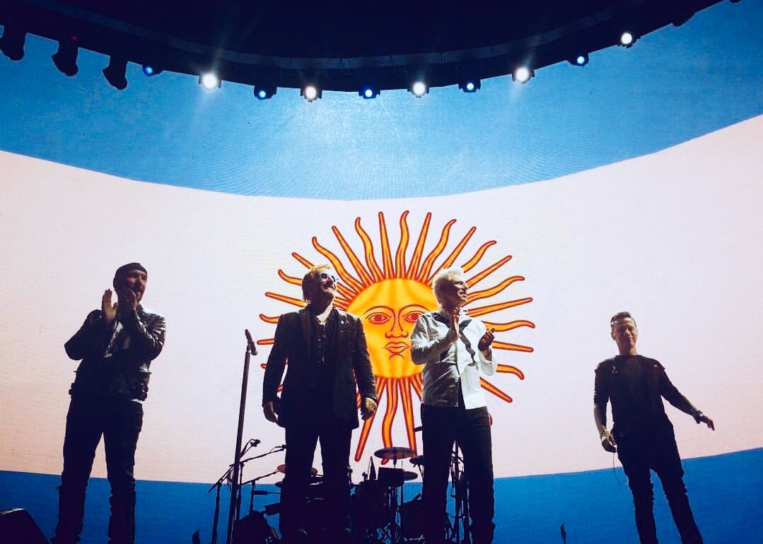 U2ClaytonArg's tweet image. Hoy hace 1 año se cumplió el sueño de muchos. GRACIAS @U2 🇦🇷
#U2TheJoshuaTree2017 #U2Agentina