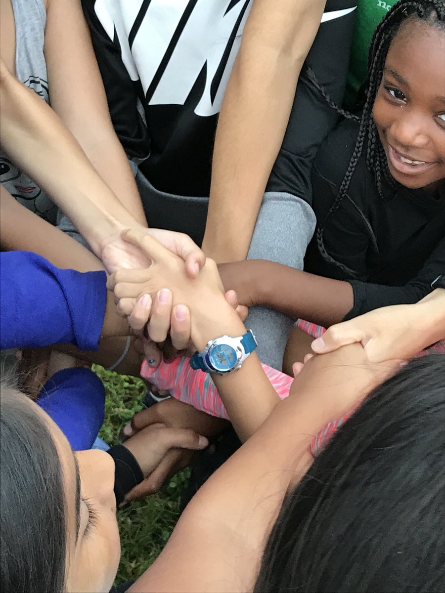 APSDrewGOTR's tweet photo. Yesterday we untangled our emotions and discussed balance in emotional health. @GOTRNOVA @APSDrew #stronggirls #gotr #GirlsontheRun https://t.co/3wD8CPogur