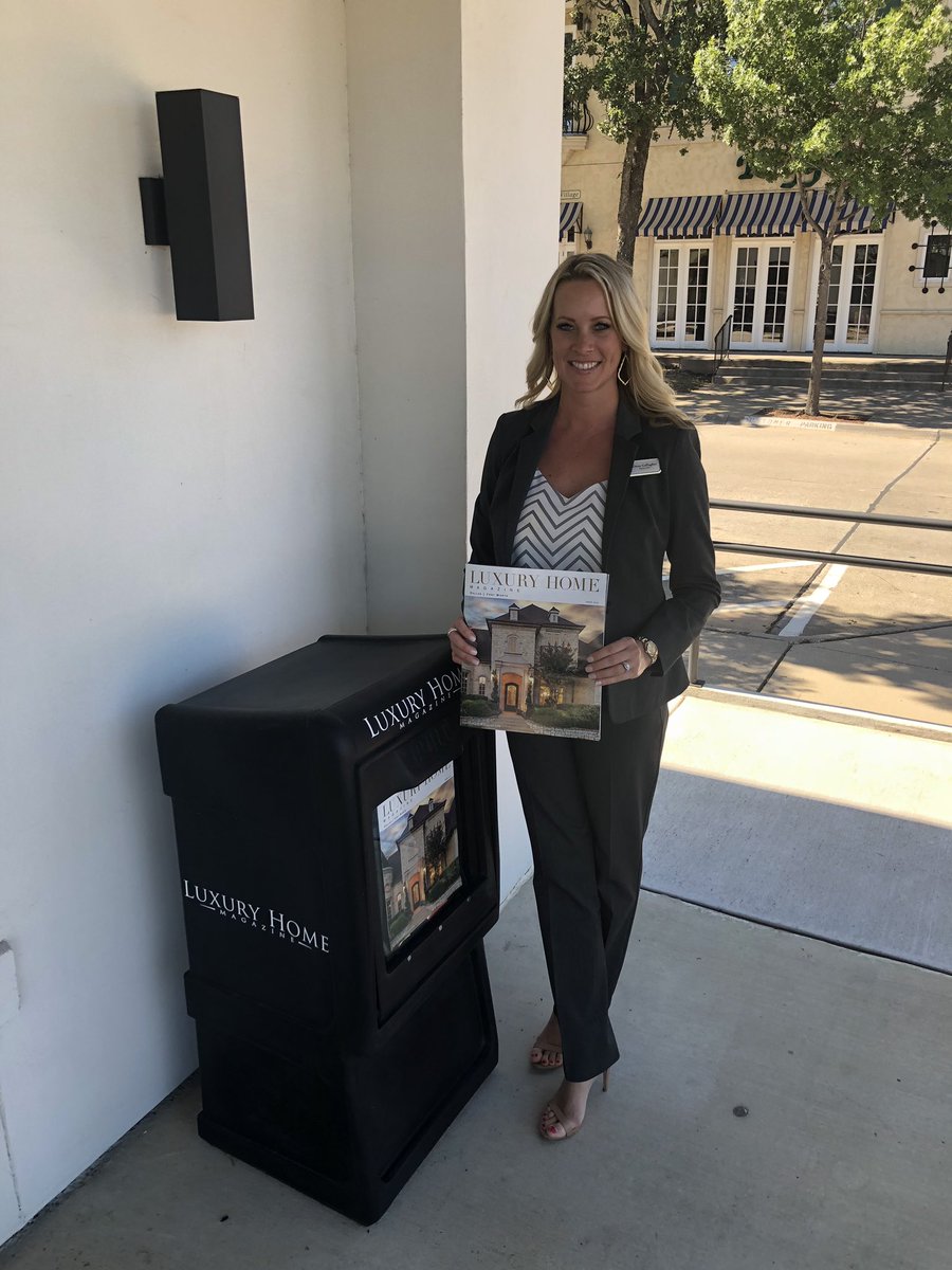 DanaRGallagher's tweet photo. Excited to have my listing on the cover of #luxuryhomemagazine #luxurylisting #colleyvillerealestate #realestate #milliondollarlisting @luxuryhomedfw https://t.co/HP2oP1QTzF