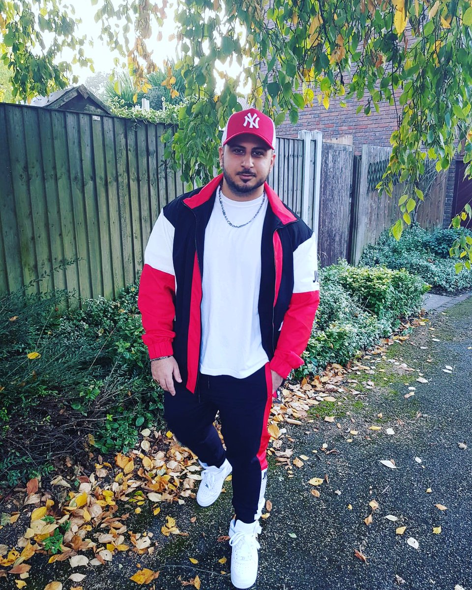 OzzyDemzy's tweet photo. 😎 https://t.co/hnX6oiKmh3