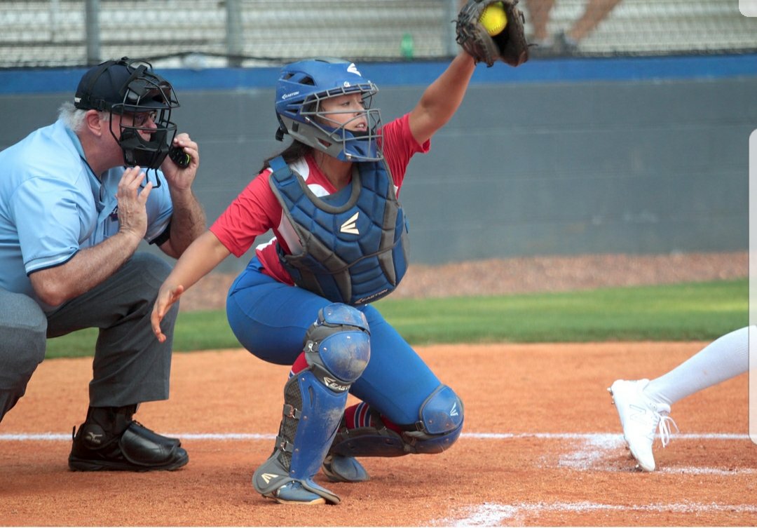 180SportsP's tweet photo. Shout out to our girl Samantha Vinson as her Lady Dragons start the 1st round of the state playoffs today's! #ProudOfOurAthletes #JTownDragons #SoftballPerformance https://t.co/xsacs7n7iZ