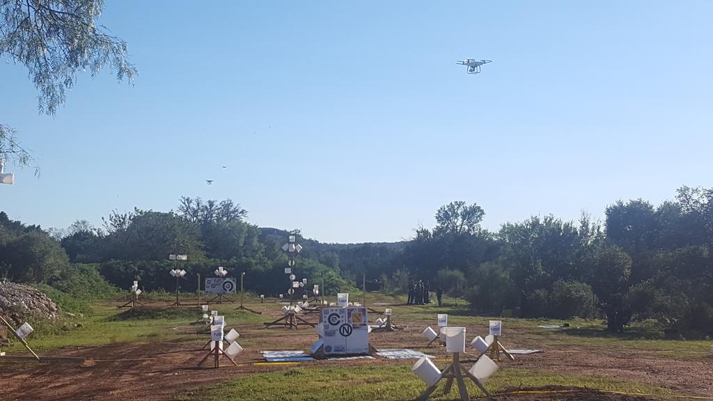GreggDesch's tweet photo. NIST certification course for drones. Great environment for our 1st responders to train, get certified. #TxUASSummit https://t.co/VSwctGkP6d
