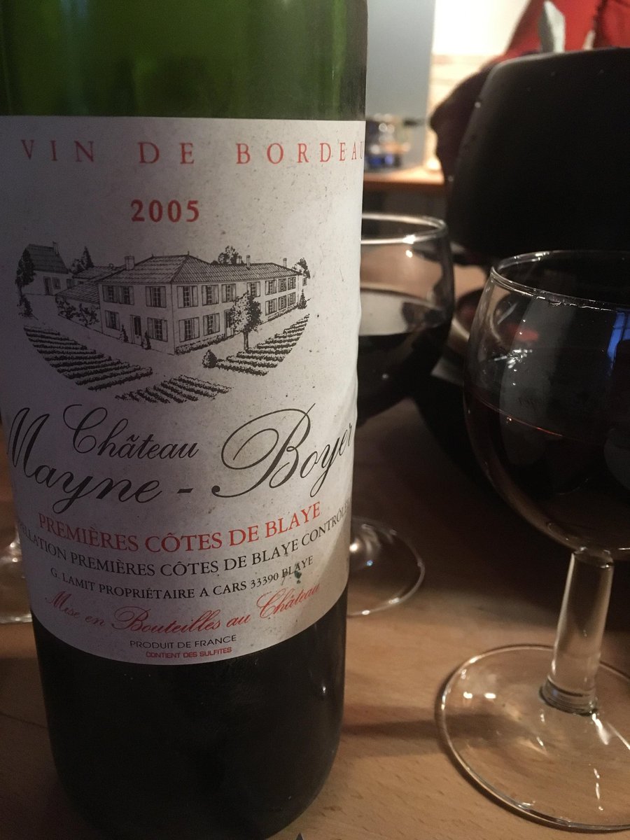 bergo_bootboy's tweet photo. #Pinard #LeSangDuChrist #Bordeaux #RedWineLover 🍷 🍷 🍷 #CotesDeBlaye https://t.co/xhKq2GTHPy