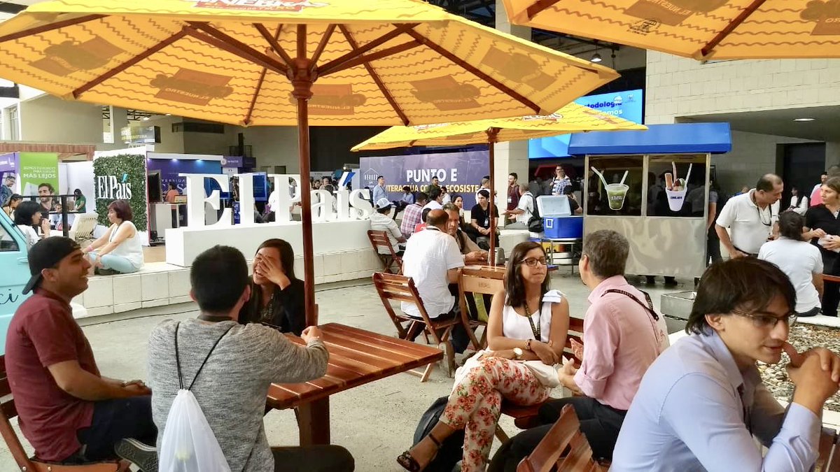 Incontactos's tweet photo. Orgullos de ser parte de #heroesfest2018 el festival de emprendimiento e innovación más grande del país. Gracias a sus organizadores @camaracali @heroesfest por confiar en nuestro servicio y permitirnos generar #relacionesinteligentes
.
.
#incontacto #eventos #registro https://t.co/10s3ueI6Dm