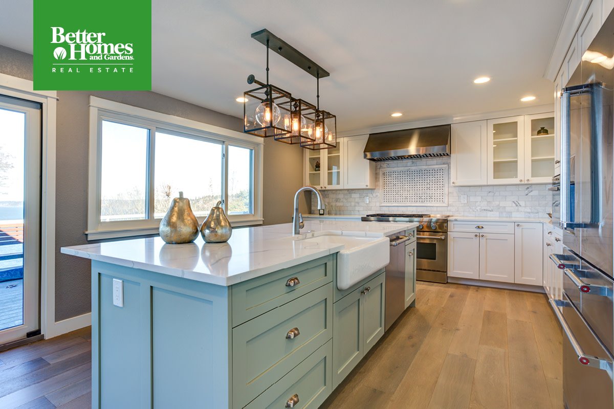 BHGRealEstate's tweet photo. Play around with fall accents in metallics. What do you think? #HomeDecor #FallAccents #BHGRE https://t.co/RDyYINu5Eq