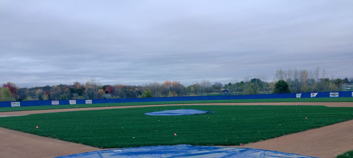 BaseballRoyals's tweet photo. Players & Parents:
This Saturday, 10/13, please help us take down cages, roll up windscreen, and put everything away for the winter. Meet at Varsity field at 9:00a.m.
Should take two hours or less.
#PitchIn
#BeThere
#HomeFieldPride
#ThankYou https://t.co/jtLdSIPWal