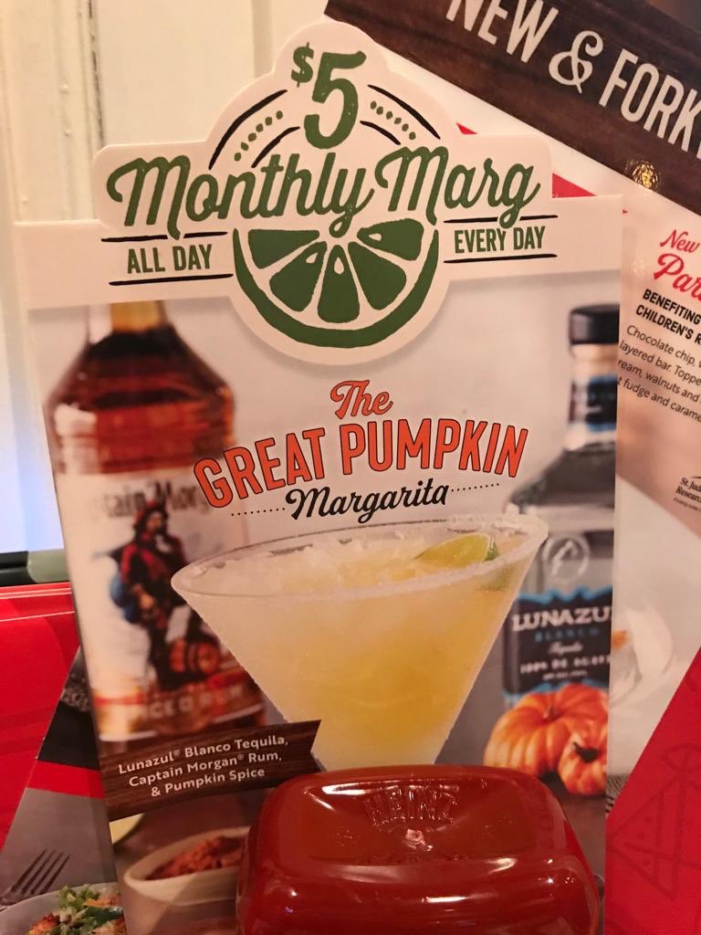 meecarey's tweet photo. @Chilis Pumpkin spice and tequila do not belong in he same sentence, let alone in the same glass. https://t.co/5ZfEgXtYhT