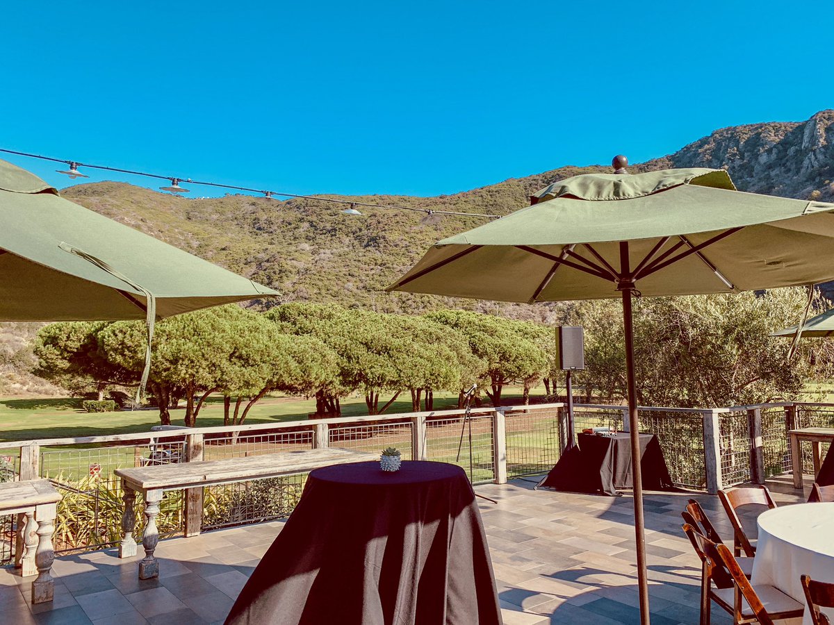 AndreaLeeLinna's tweet image. How can lawyers and law firms improve the client experience? Transparency, innovation, mapping needs .... Excited to be part of the discussion here at the @LegalWeek Strategic Technology Forum in Laguna Beach, California. #StrategicTech