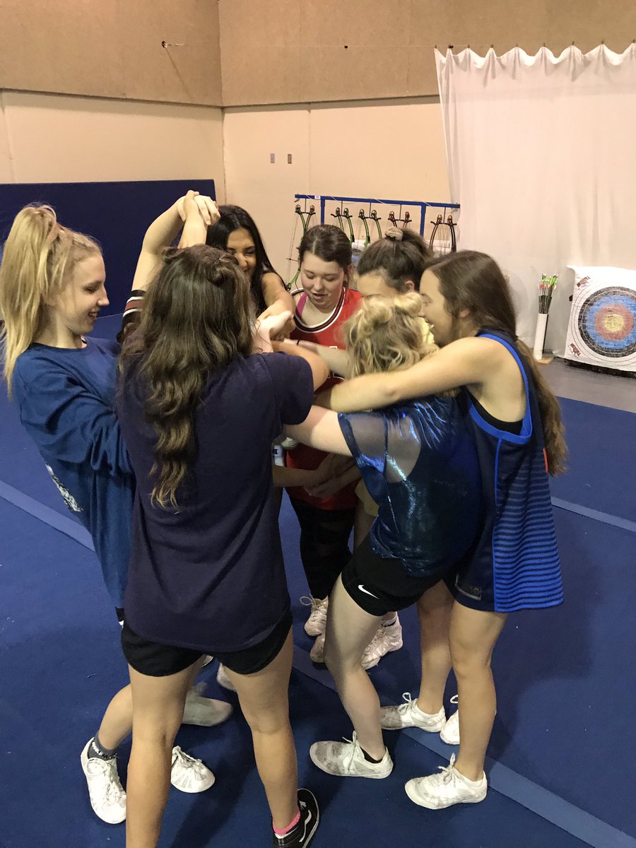 PointerCheer's tweet image. We 💚 Homecoming Week! #VbHoco2018 #VBHSCheer