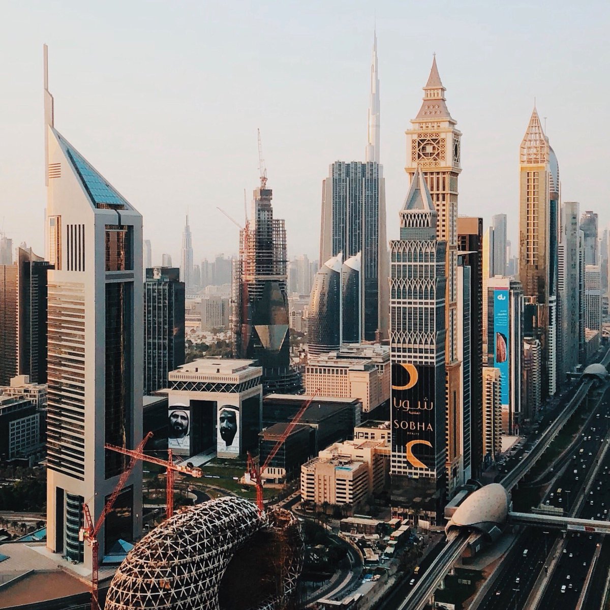 allencjb's tweet photo. Sunrise over #dubai https://t.co/JoS3uL3T1M