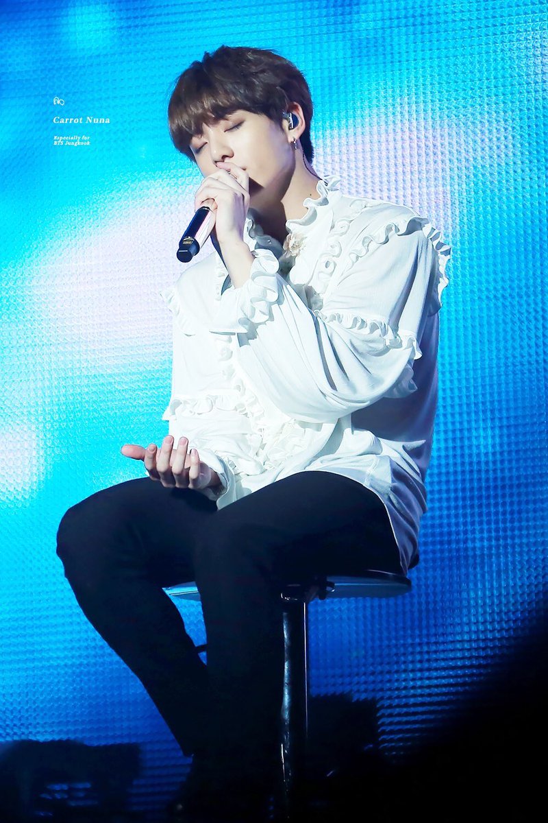 kookpiics's tweet photo. Jungkook is really a angel 💛 #JUNGKOOK #전정국 #정국 @BTS_twt https://t.co/TRctJDRQa8