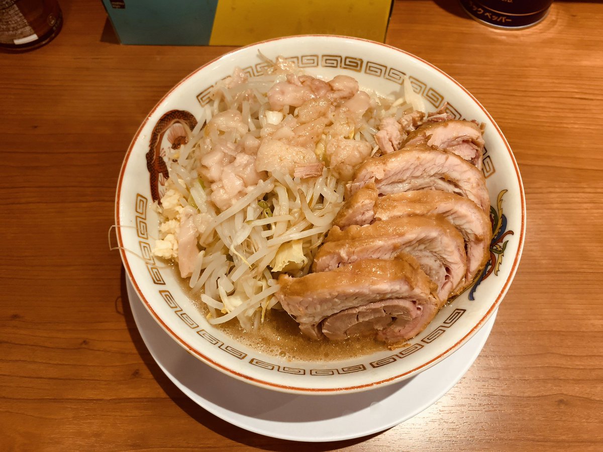 Hal 町田 豚山 ミニぶた 最高の町田クオリティ 豚が赤かったのが気になった ラーメン 二郎系 インスパイア ガッツリ ニンニク ヤサイ アブラ Hal 町田 豚山 ミニぶた 最高の町田クオリティ 豚が赤かったのが気になった ラーメン 二郎系 インスパイア ガッツリ ニンニク ヤサイ アブラ