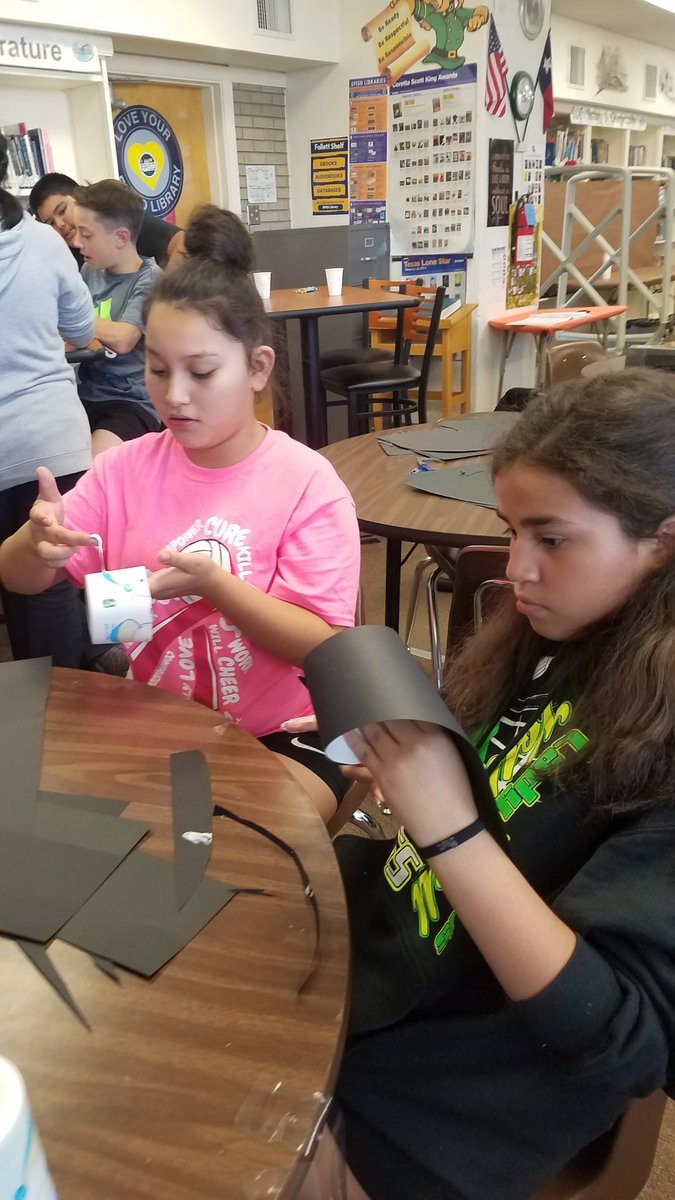 RossRebelsNJHS's tweet photo. Making costumes for the BHS homecoming parade. https://t.co/BuGY0SKtvh