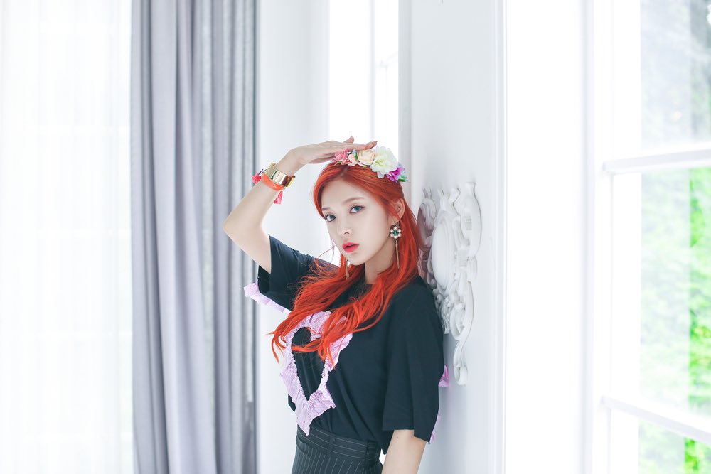 ATiny_WayZenNi_'s tweet photo. HAPPY BIRTHDAY SOJIN🎂 October 11, 1991 #JoSojin #9muses #mine #Kyungri #Hyemi #Keumjo #kpop #idol #9musesA #pretty #happySojinday https://t.co/Q3ZYPVBGlO